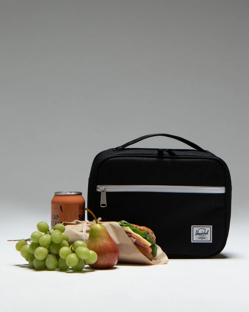 Herschel Pop Quiz lunchtas zwart geïsoleerd