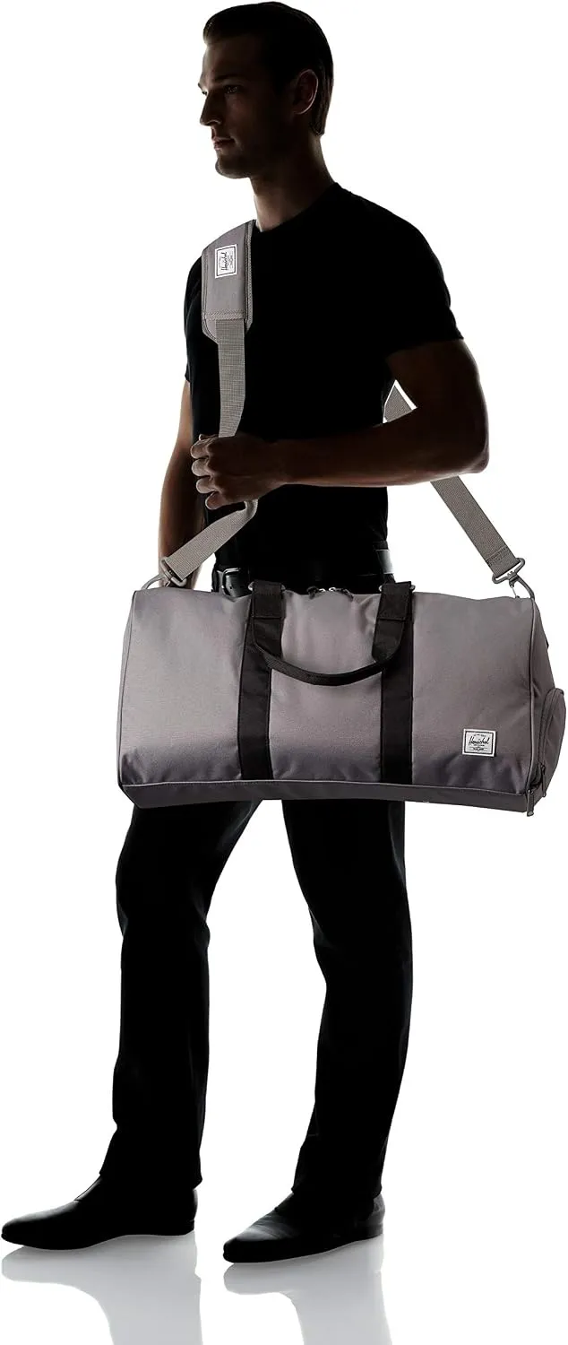Herschel Novel Classic 42.5L reistas Raven Crosshatch groot