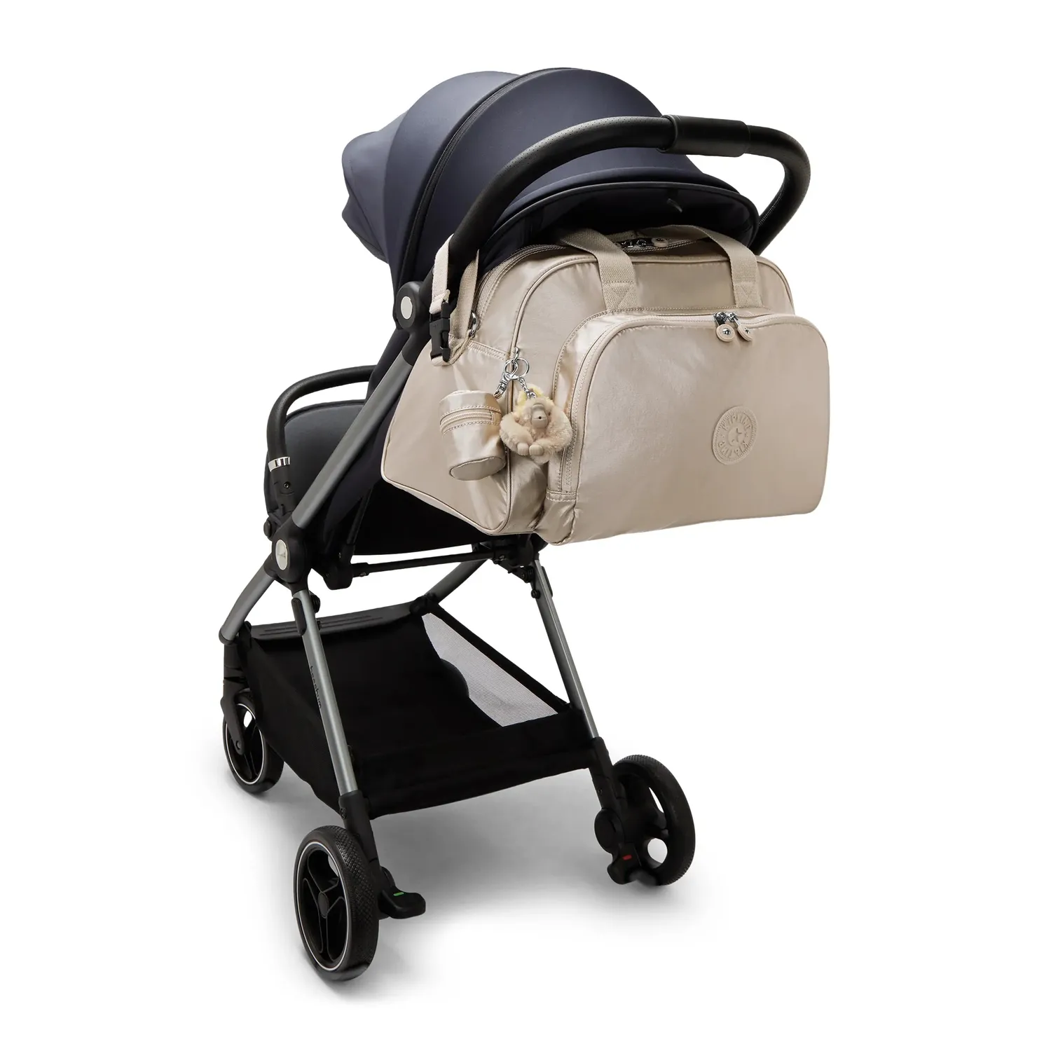 Kipling Camama luiertas Tiny Metallic Glow groot met mat