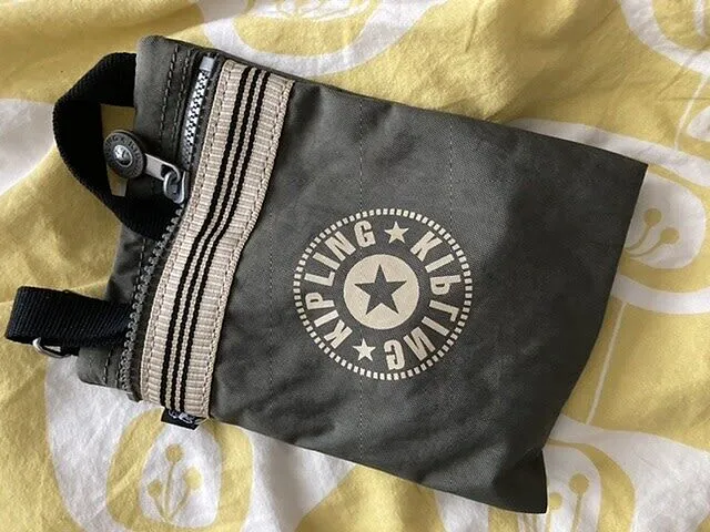 Kipling Afia Lite crossbody klein black lite compact