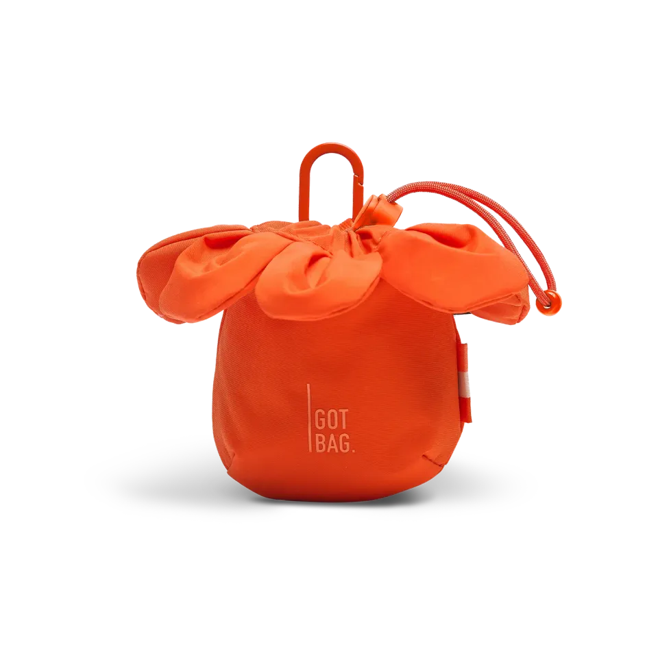 Got Bag Anemone Charm hanger hot coral monochrome