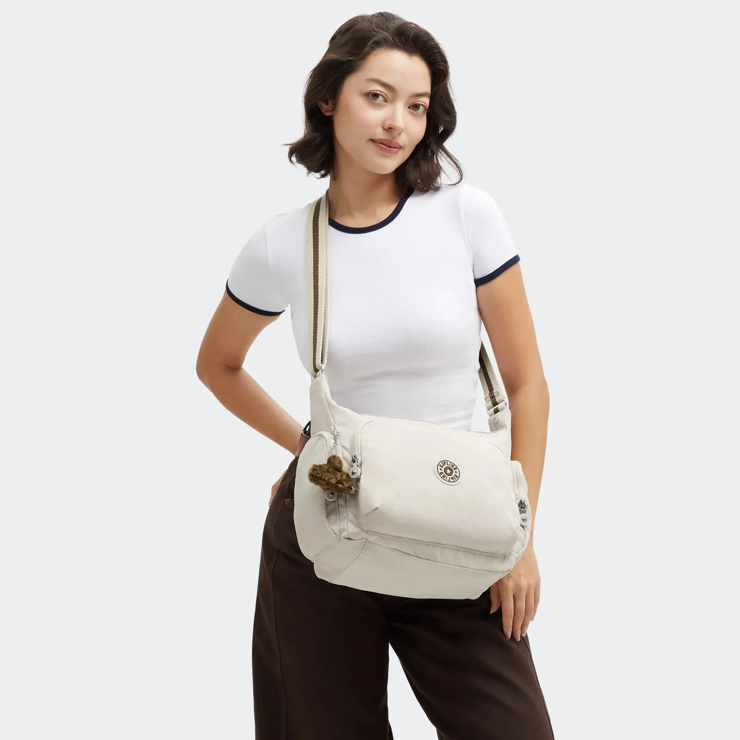Kipling Gabb crossbodytas Groot Soft Sand lichtgewicht