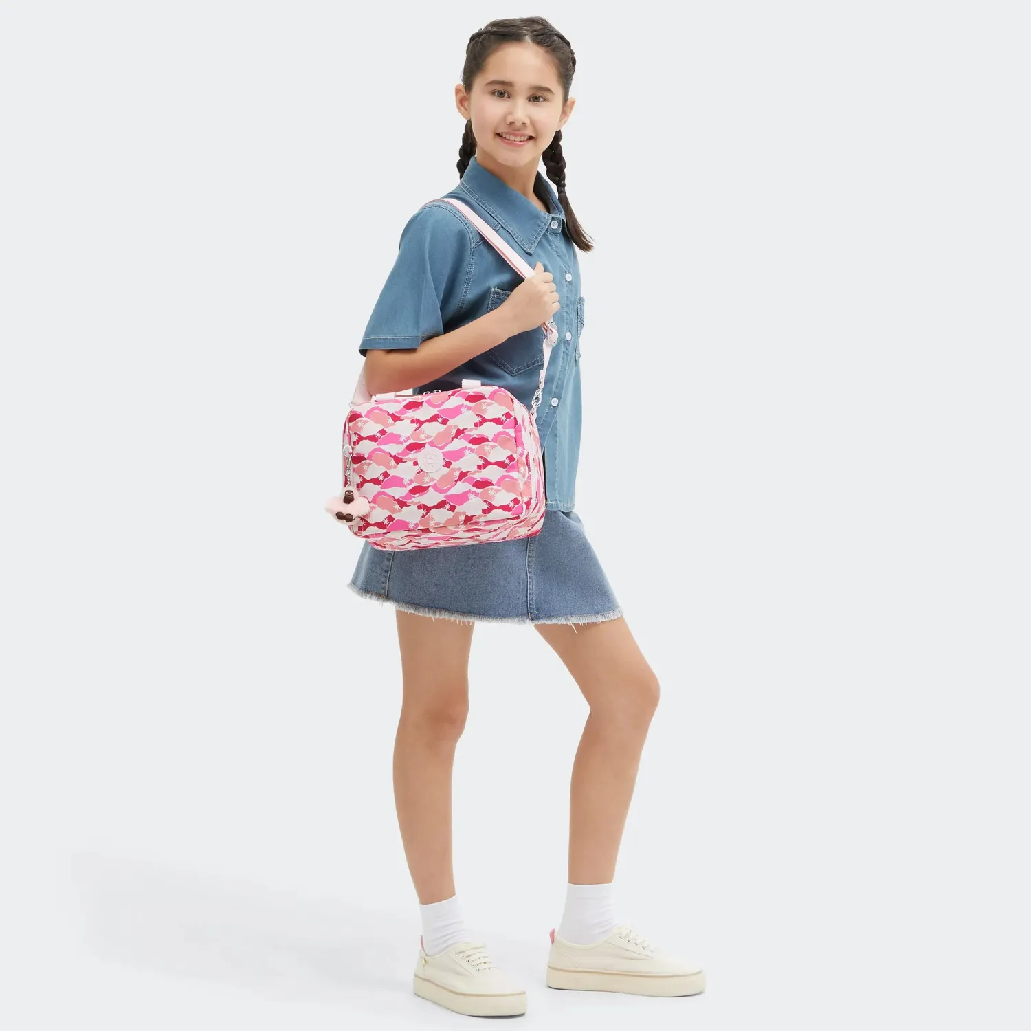 Kipling Miyo lunchtas Groot Pink Palm geïsoleerd