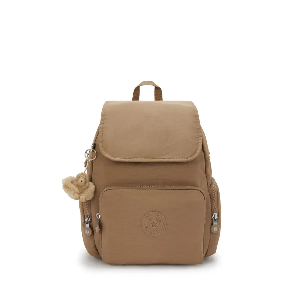 Kipling City Zip S rugzak Klein Early Tan met sleutelkoord