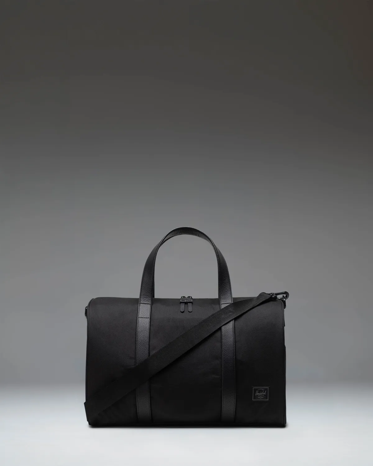 Herschel Novel CarryOn Duffle reistas zwart handbagage