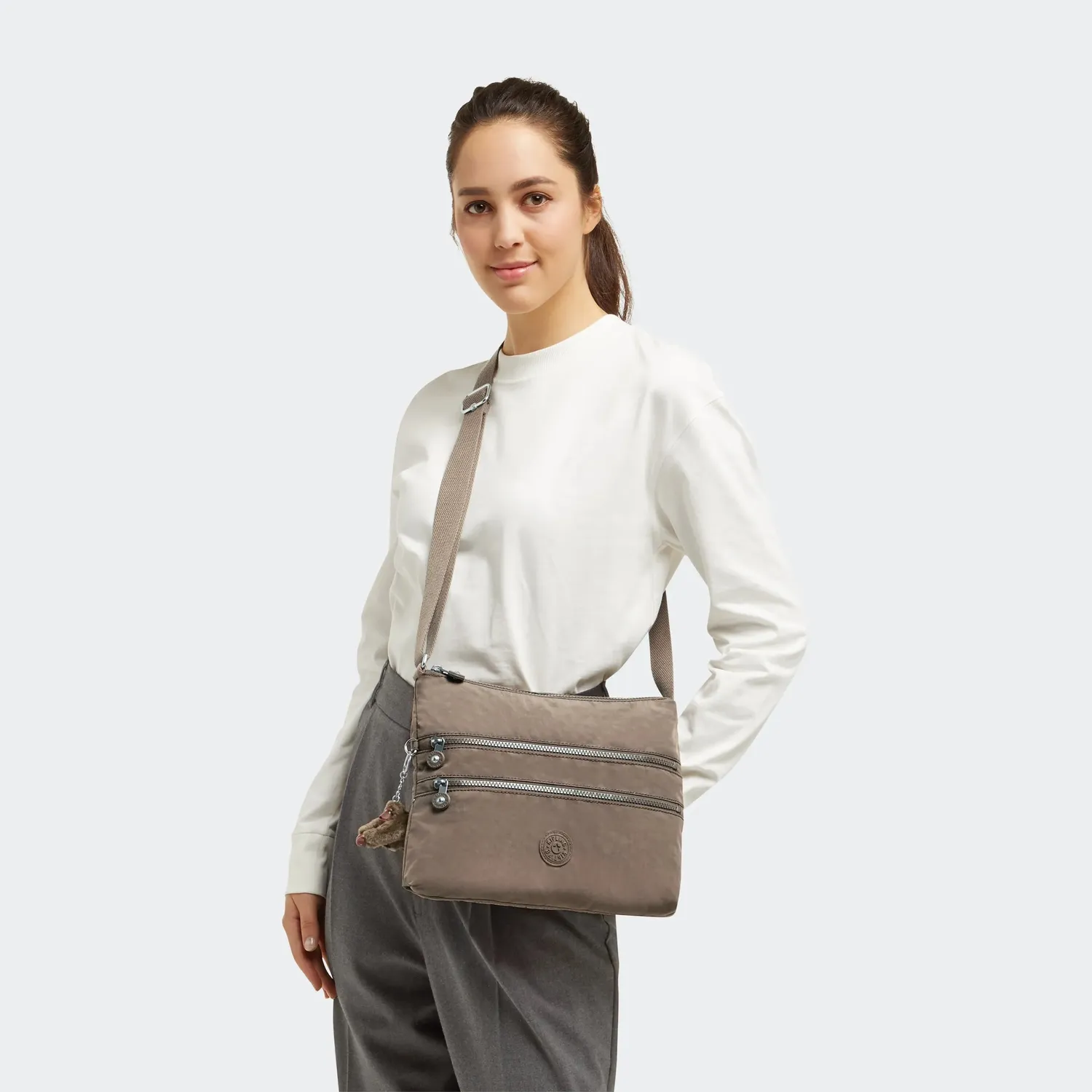 Kipling Alvar crossbody Medium True Beige ritstas