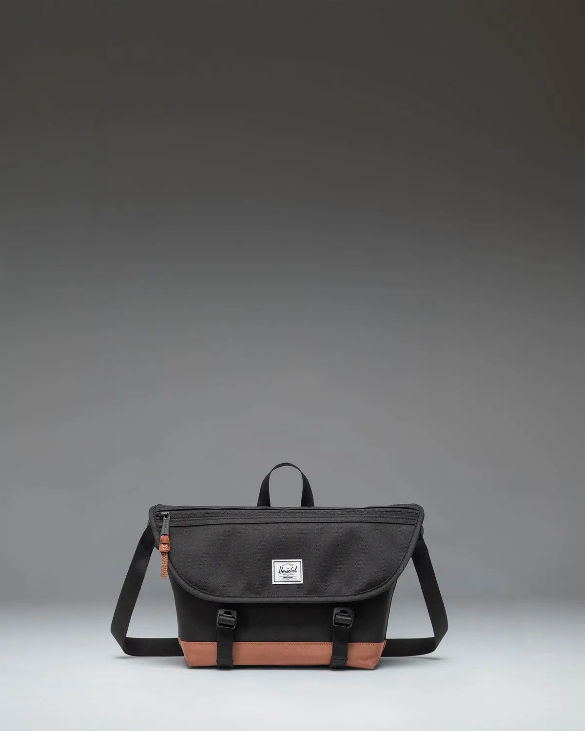 Herschel Cove Messenger Small schoudertas raven crosshatch