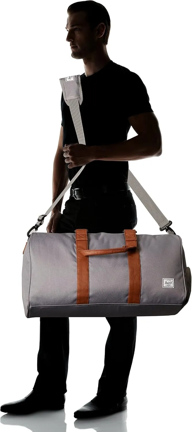 Herschel Novel reistas 42,5L Raven Crosshatch grijs canvas