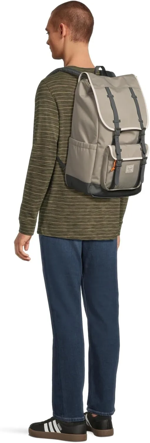 Herschel Little America rugzak 30L zwart bergtop
