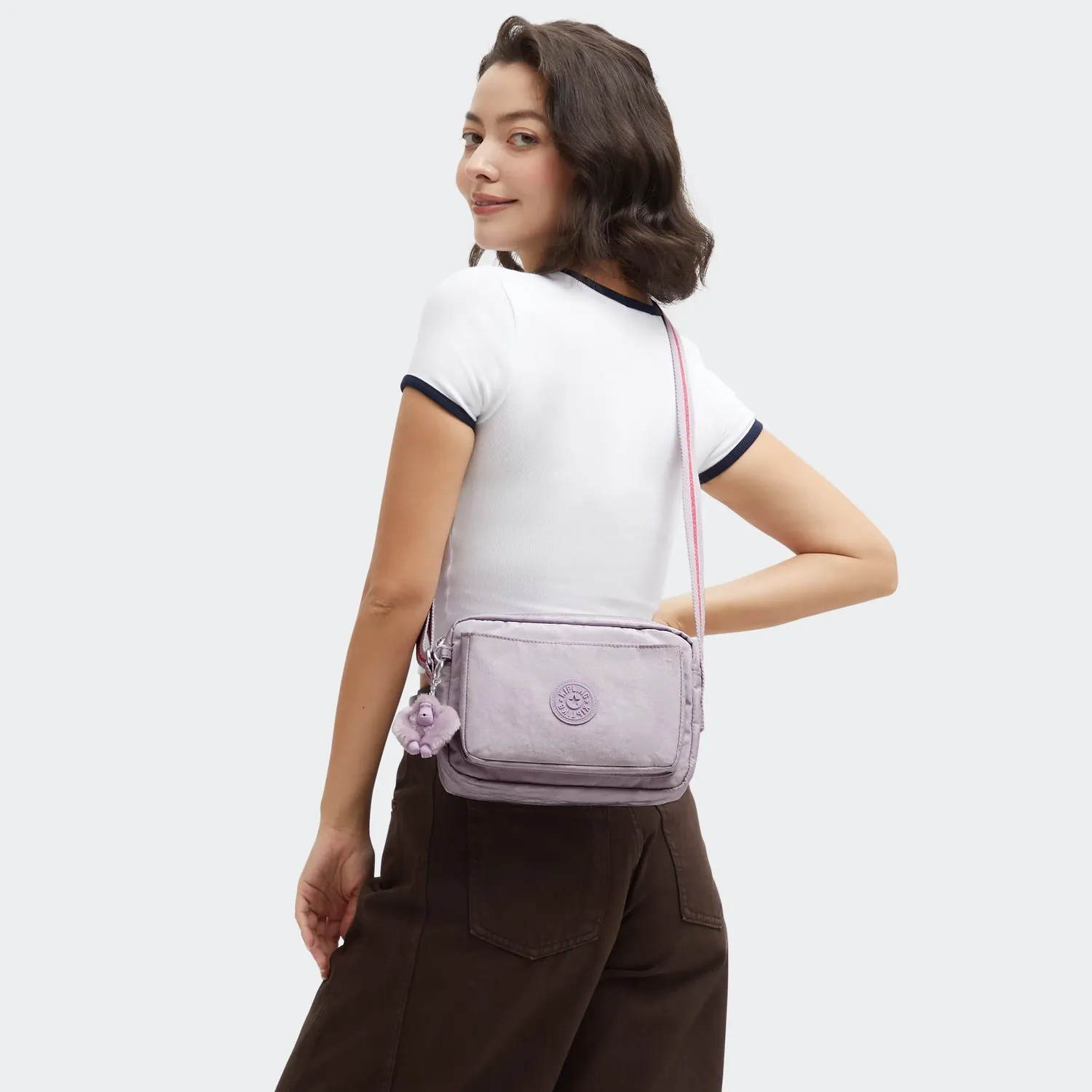 Kipling Abanu M crossbody tas Medium Lilac Shimmer glans