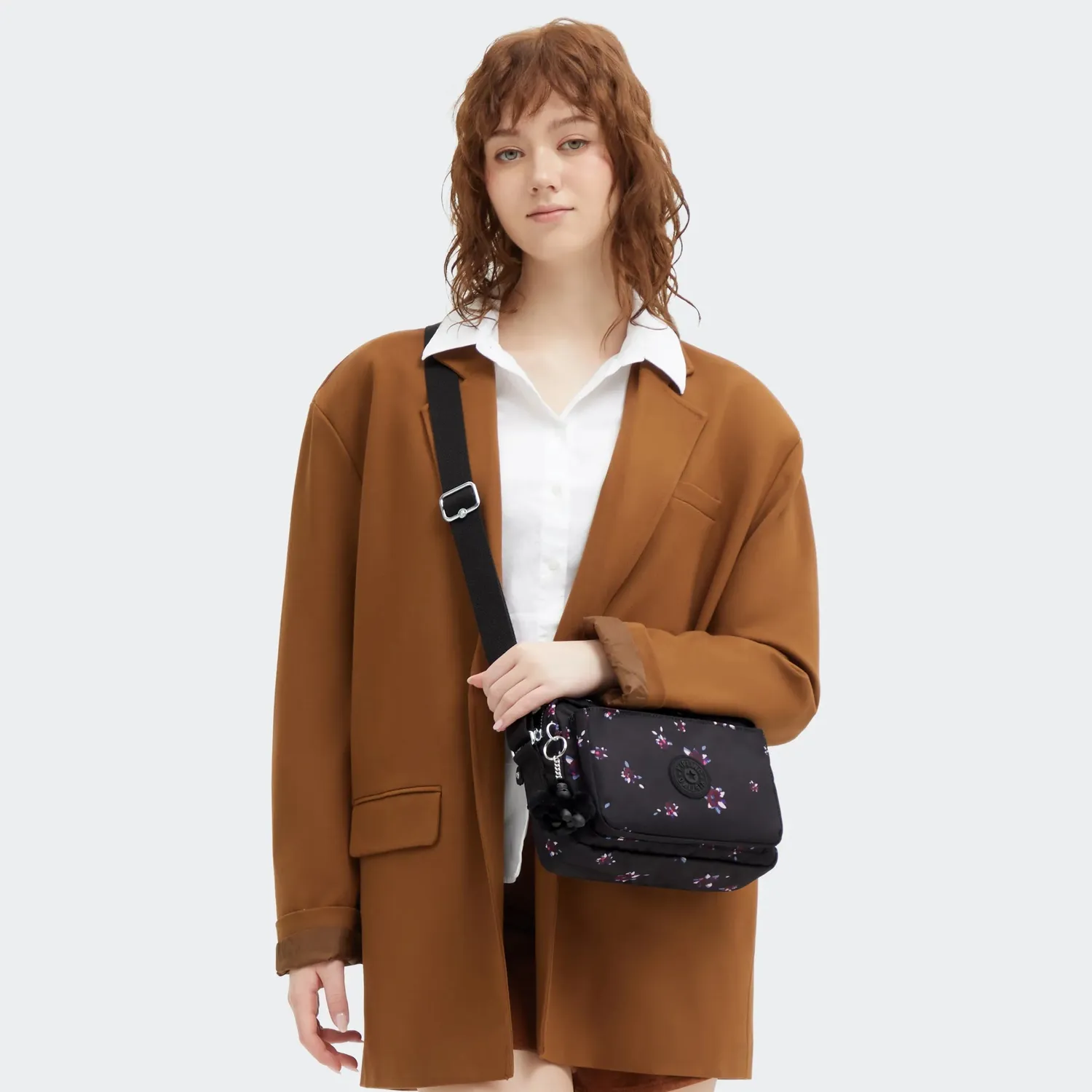 Kipling Abanu M tas Medium Night Flower crossbody